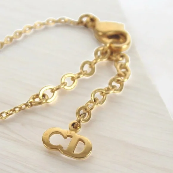 DIOR Signature Logo Heart Pendant Necklace 😍❤️ - Picture 6 of 10